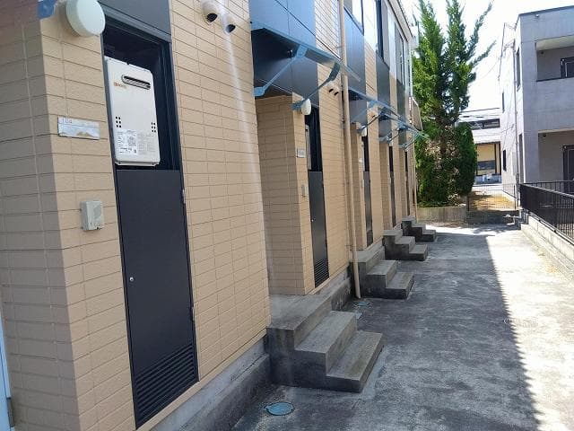 Room image 16
