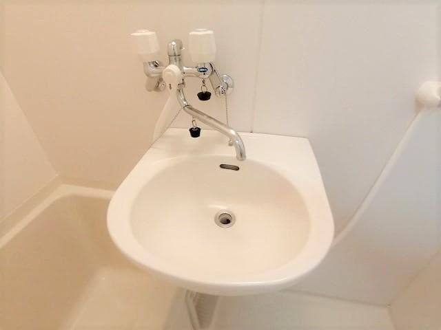 Room image 10