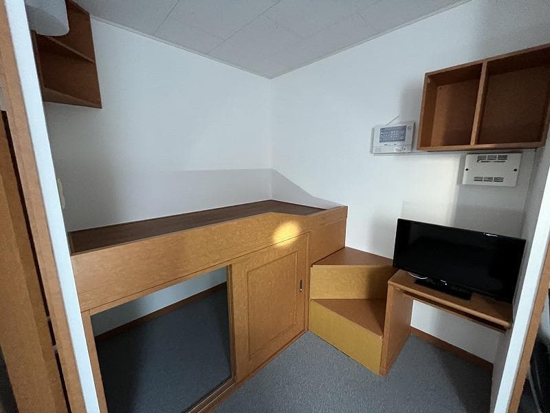 Room image 11