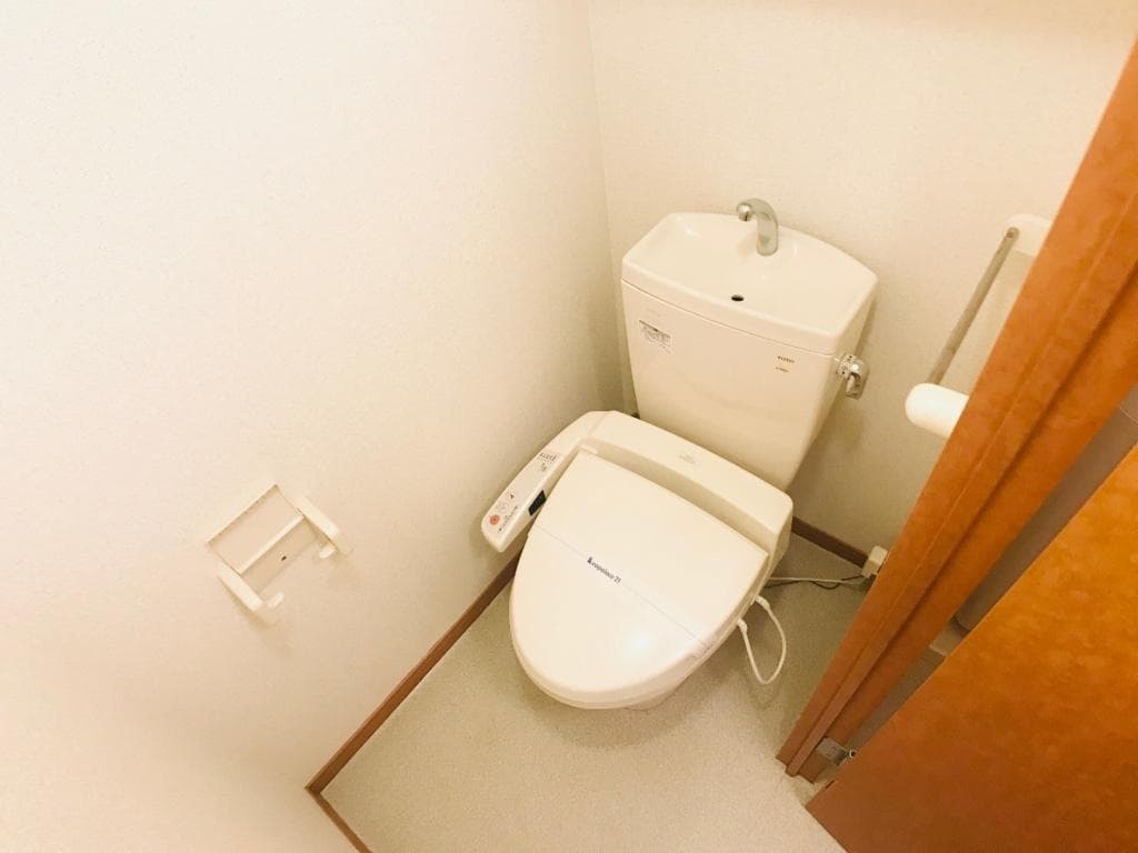 Room image 11