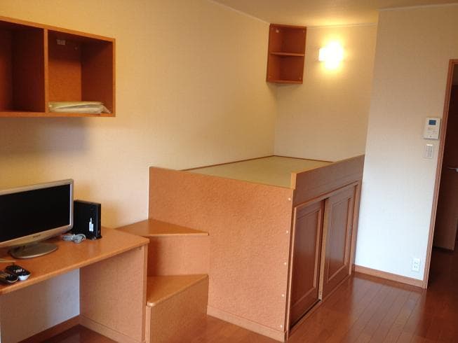 Room image 12