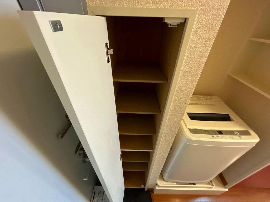 Room image 13