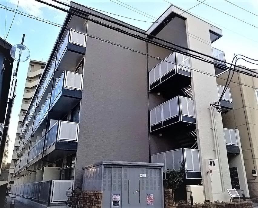 Main exterior of leopalace Tsukuba
