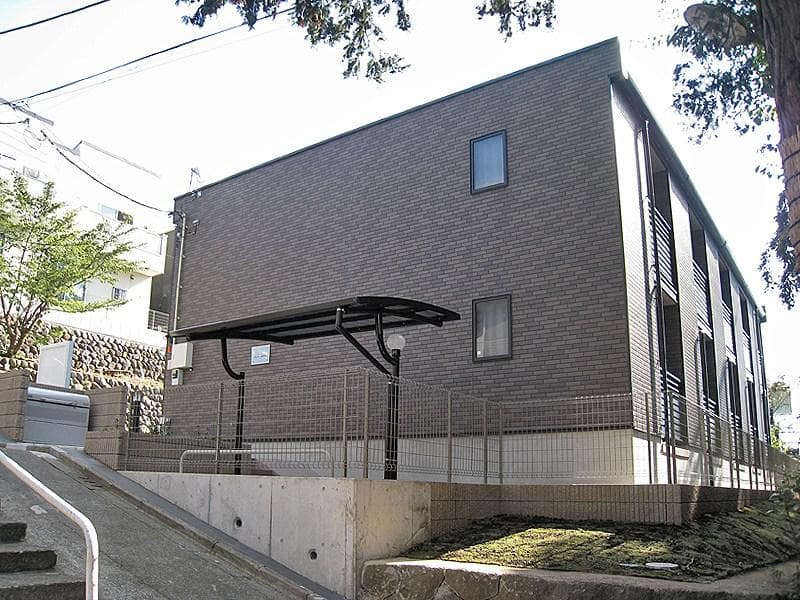 Main exterior of LEONEXT Grace Tamagawa Gakuen