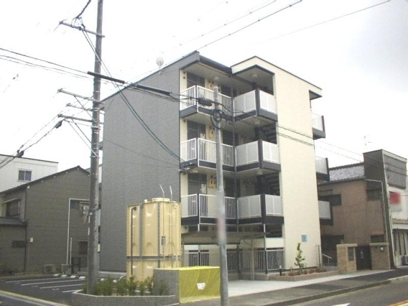 Main exterior of leopalace Akebono