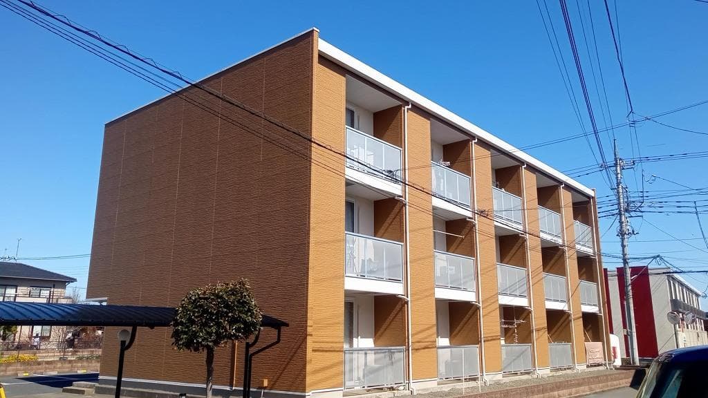 Main exterior of leopalace Leorupinas I