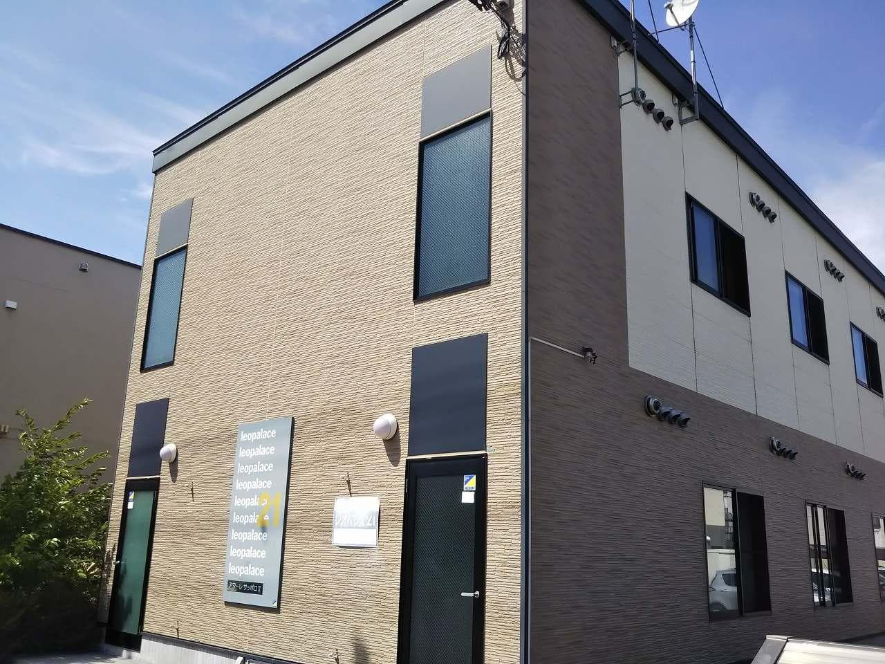 Main exterior of leopalace Amare Sapporo II