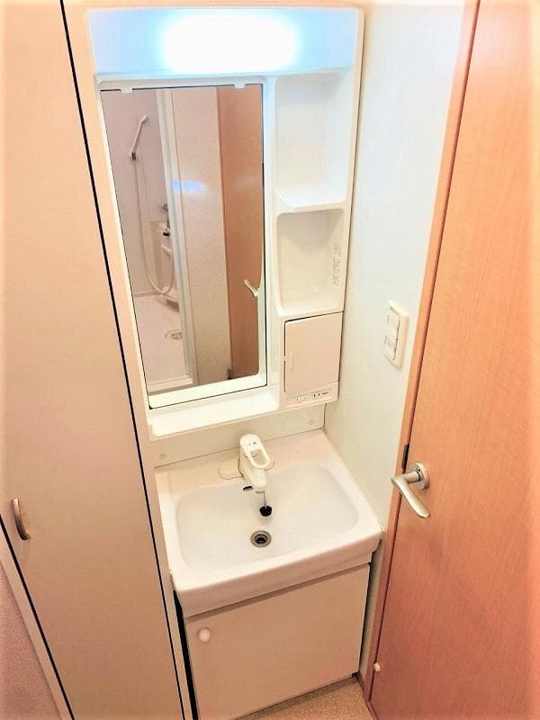 Room image 15