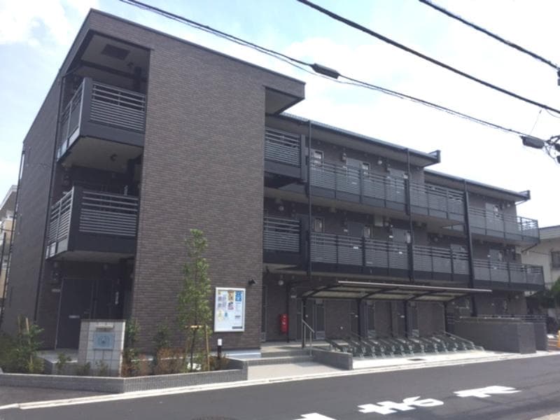 Main exterior of LEONEXT Kotobuki