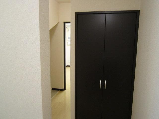 Room image 13