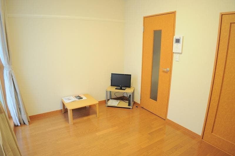 Room image 9