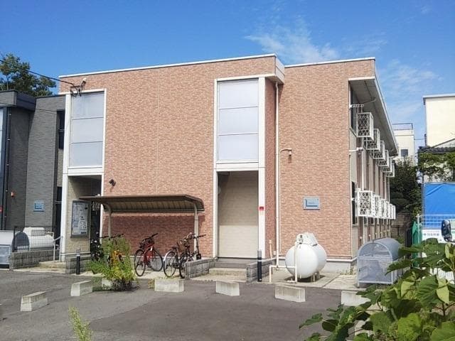 Main exterior of leopalace Artes