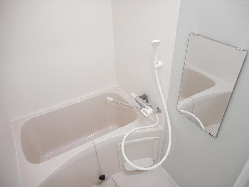 Room image 11