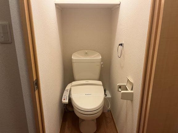 Room image 9