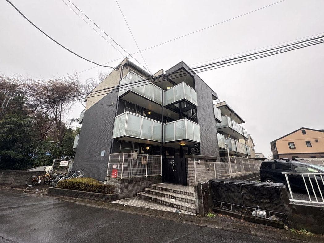 Main exterior of leopalace La Grege