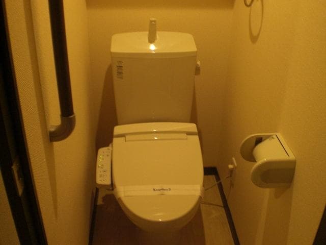 Room image 10
