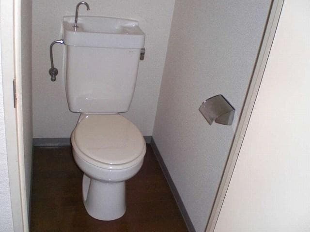 Room image 14