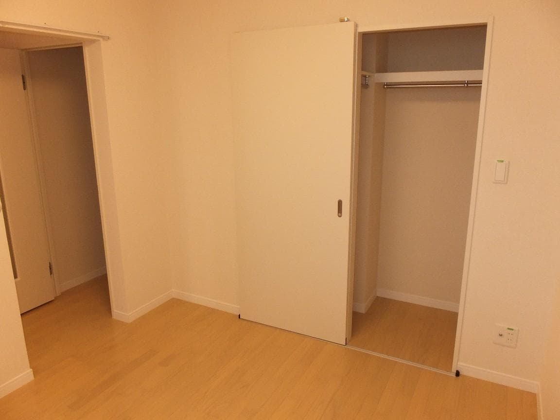Preview interior of LEONEXT Matsuno Tomi II