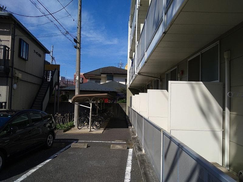 Room image 13