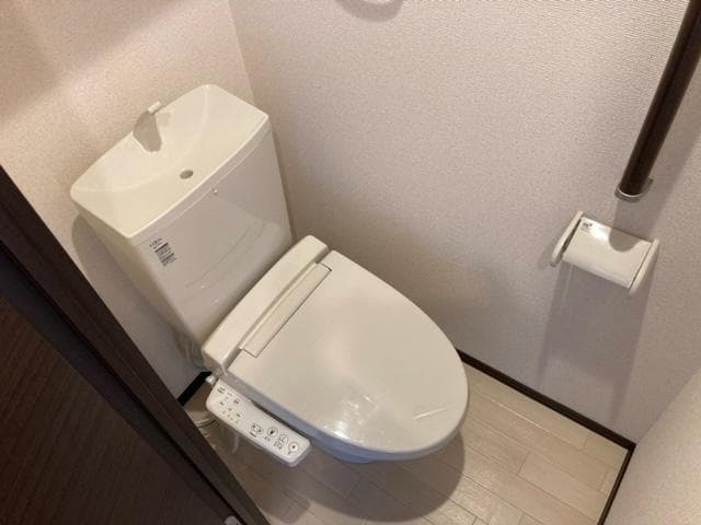 Room image 9