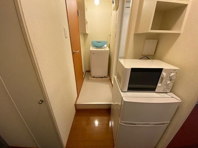 Room image 16
