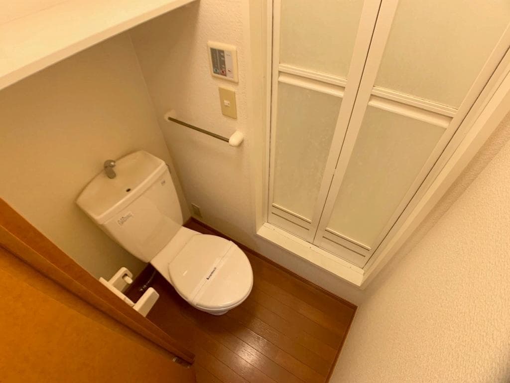 Room image 14