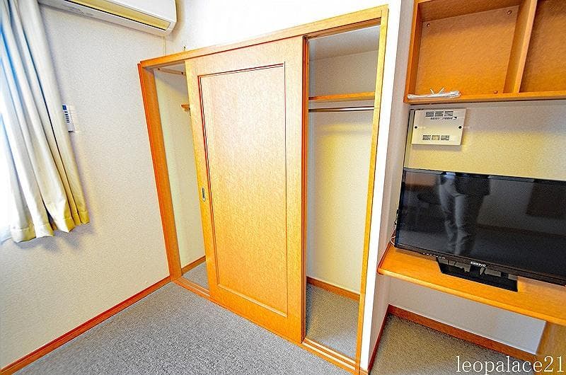 Room image 12