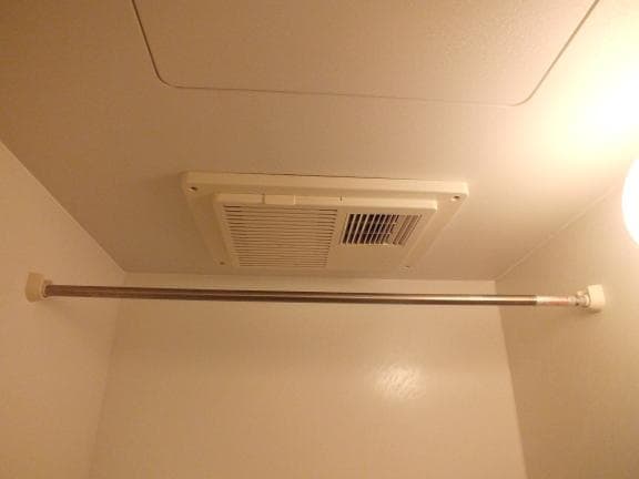 Room image 12