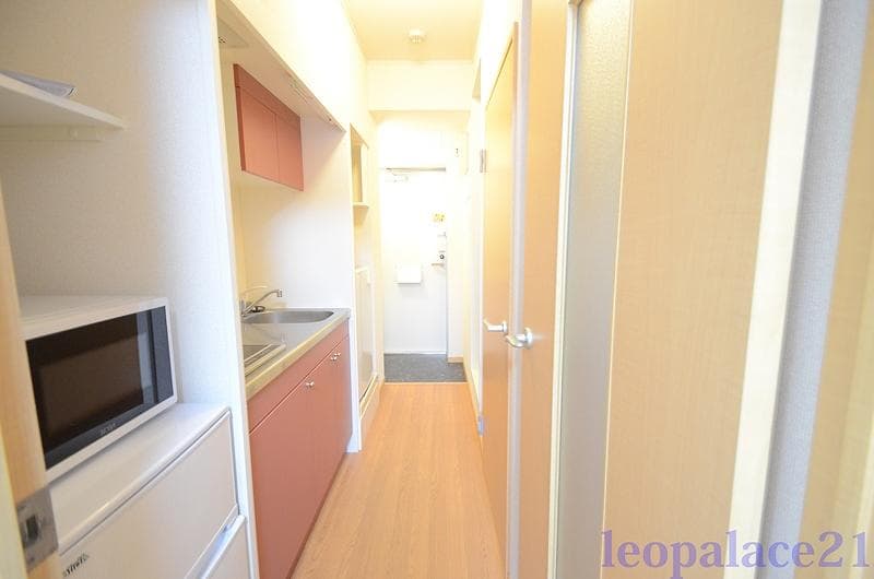 Room image 13