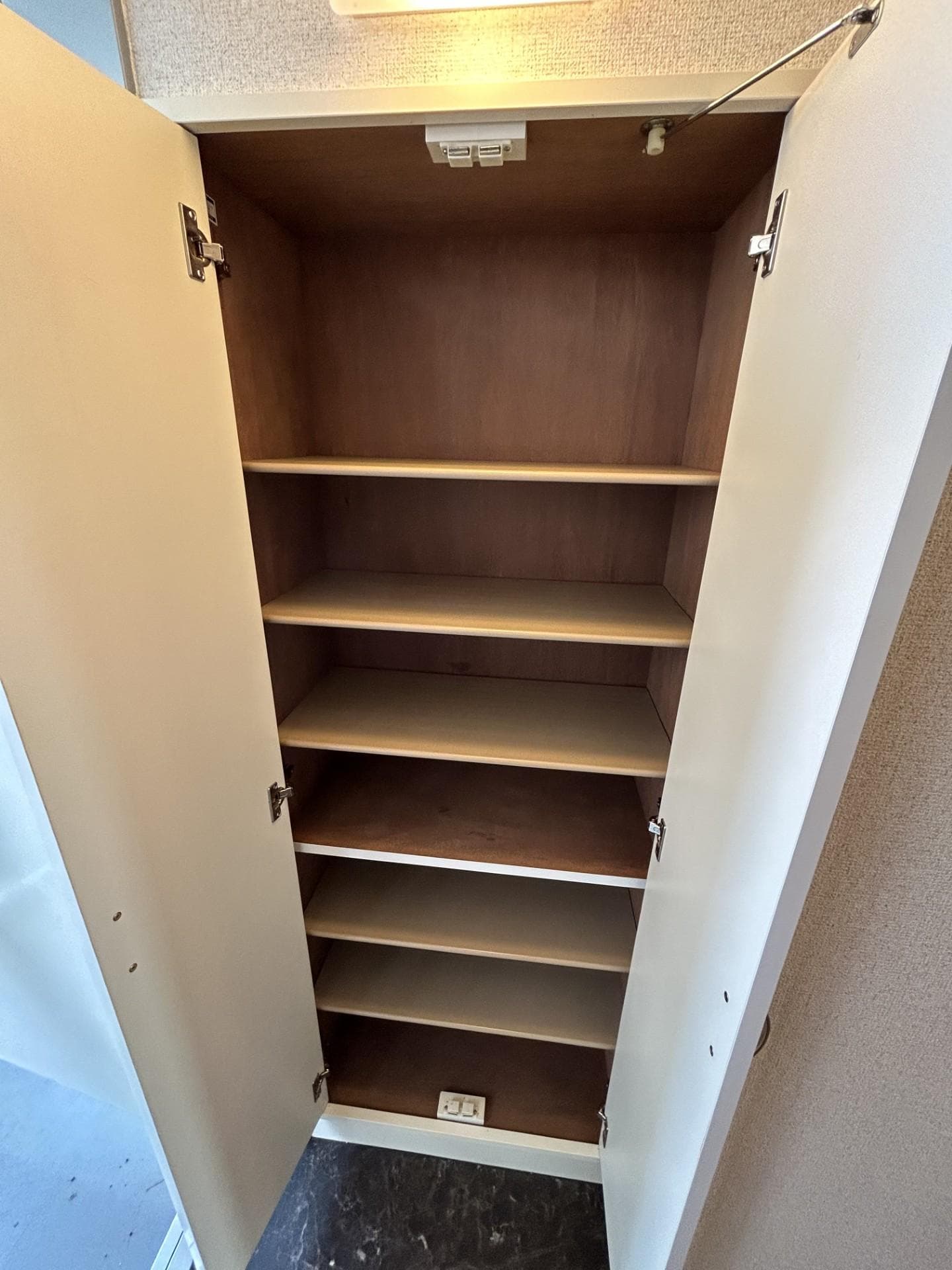 Room image 14