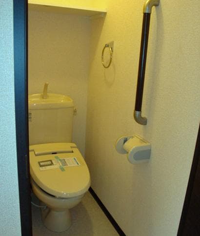 Room image 8
