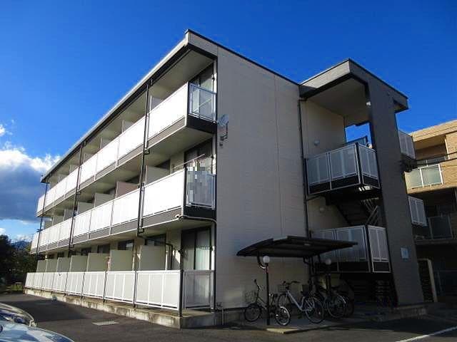 Main exterior of leopalace Maruoka
