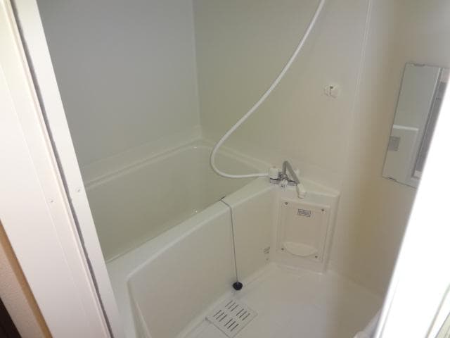 Room image 12