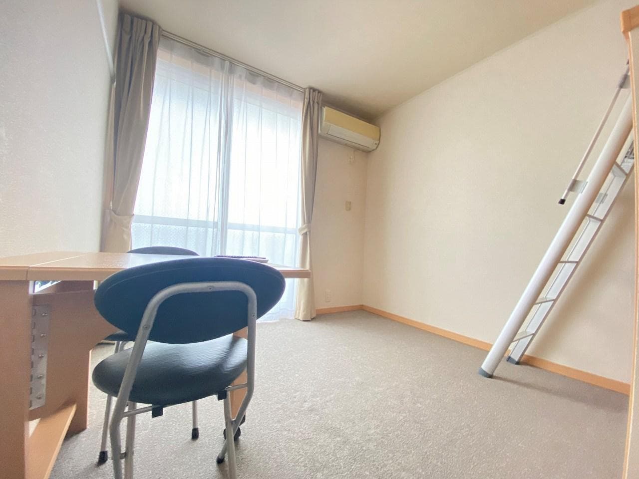 Preview interior of leopalace Nakamuneoka Due