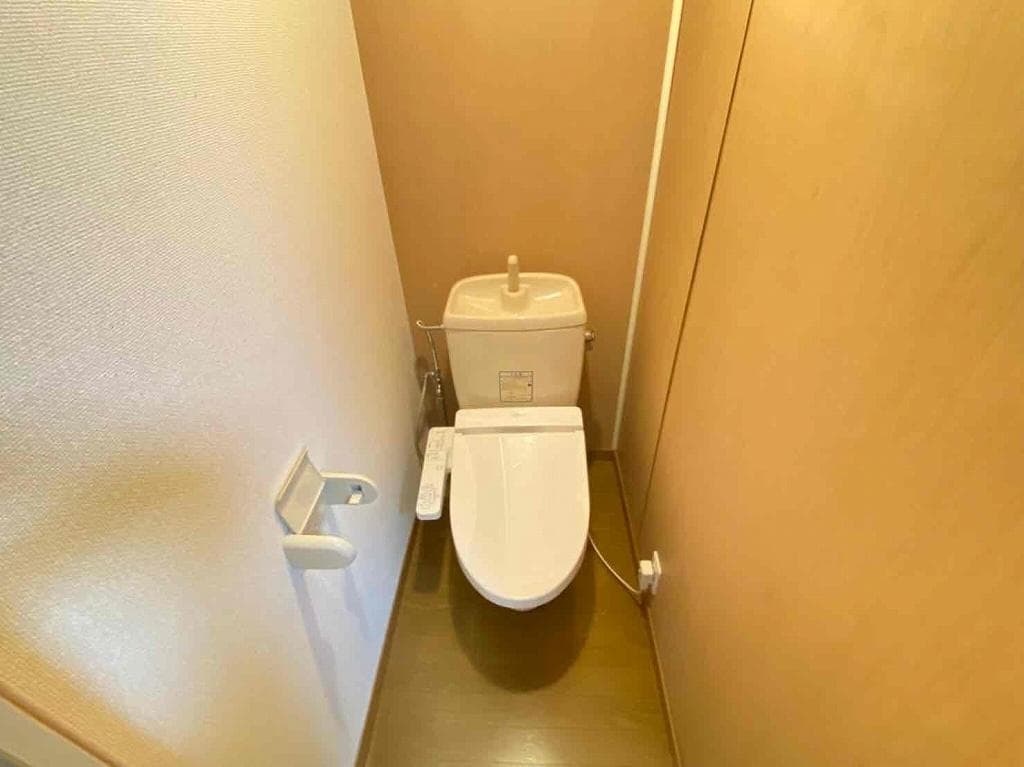 Room image 9