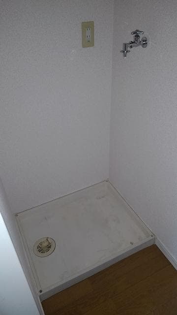 Room image 12