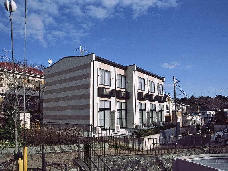 Main exterior of leopalace Axis Sara