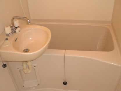 Preview interior of LEONEXT Mitsuwa