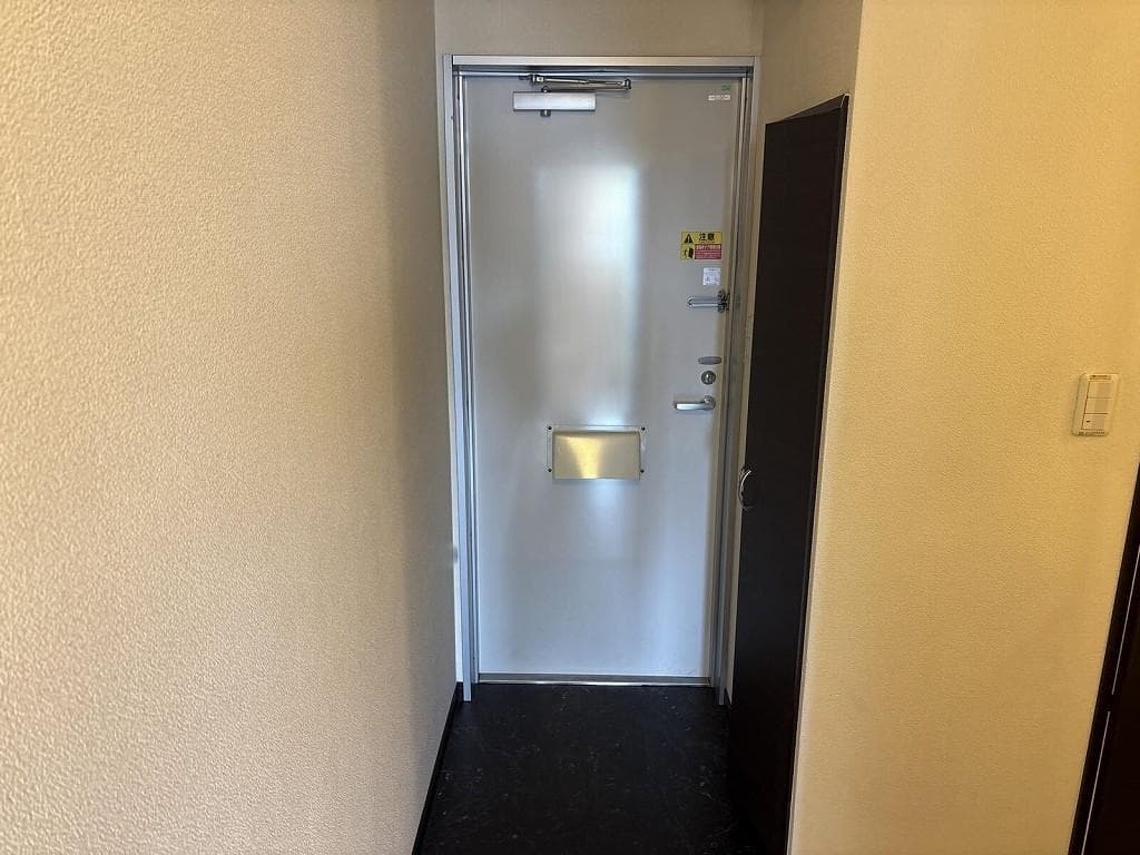 Room image 12