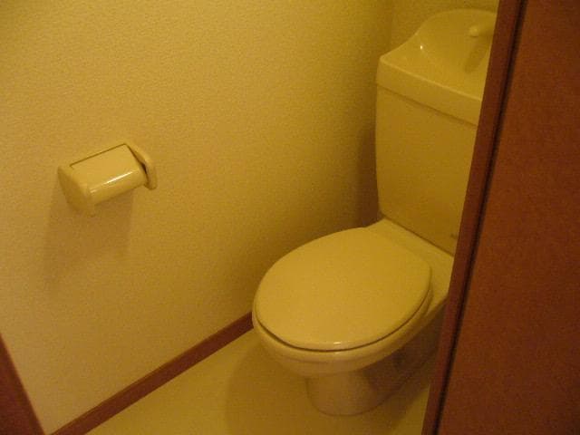 Room image 16