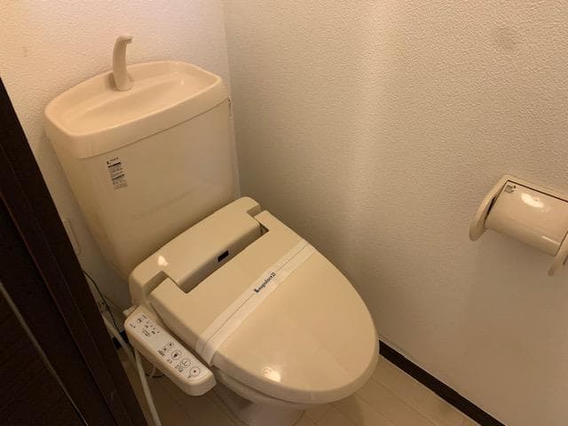 Room image 9