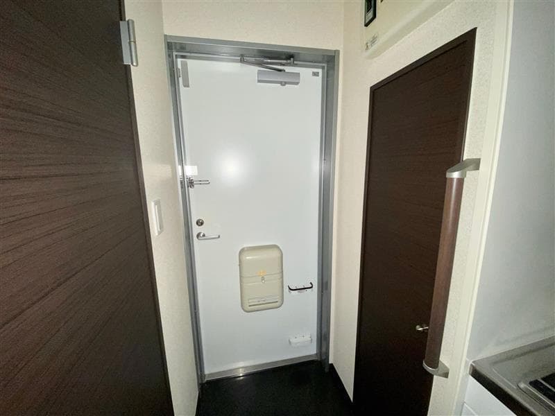 Room image 8