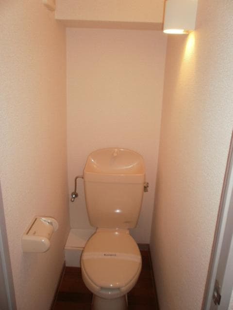 Room image 9