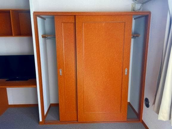 Room image 8