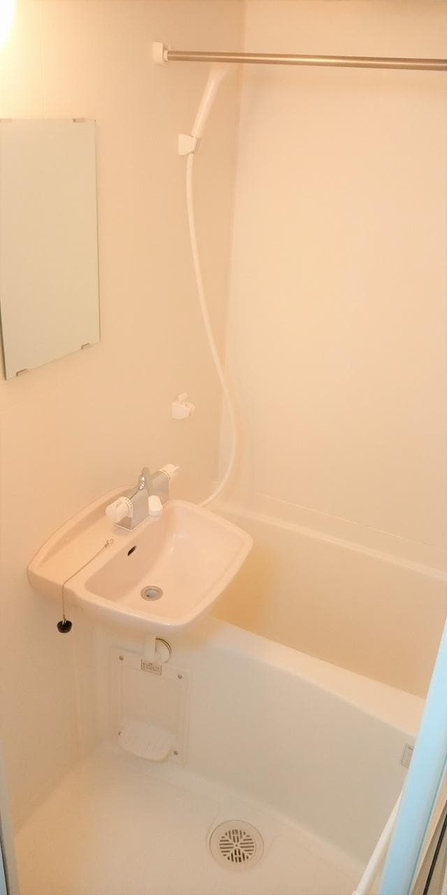 Room image 11