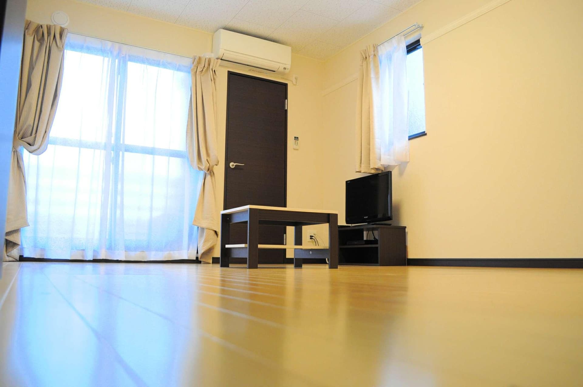 Room image 16