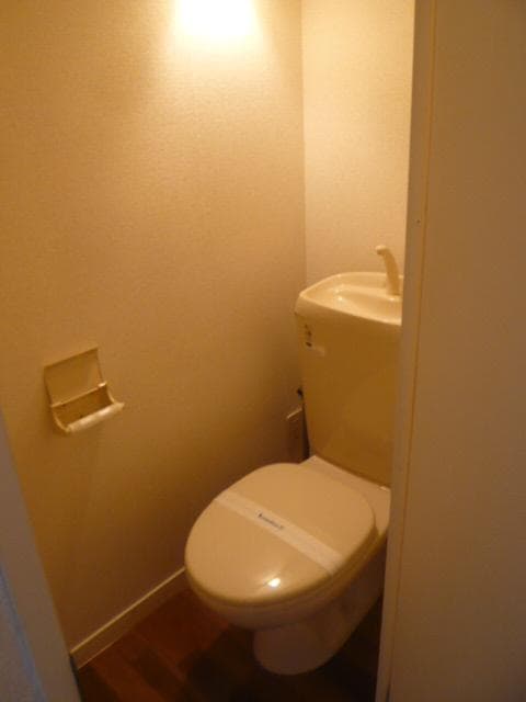 Room image 11