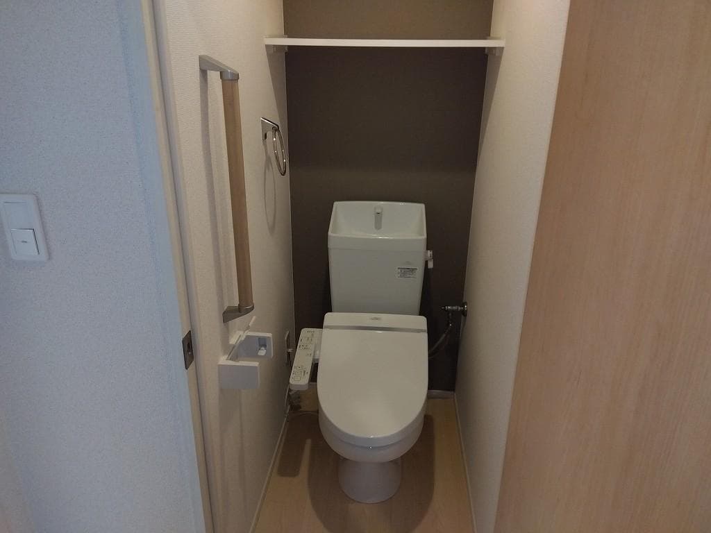 Room image 9