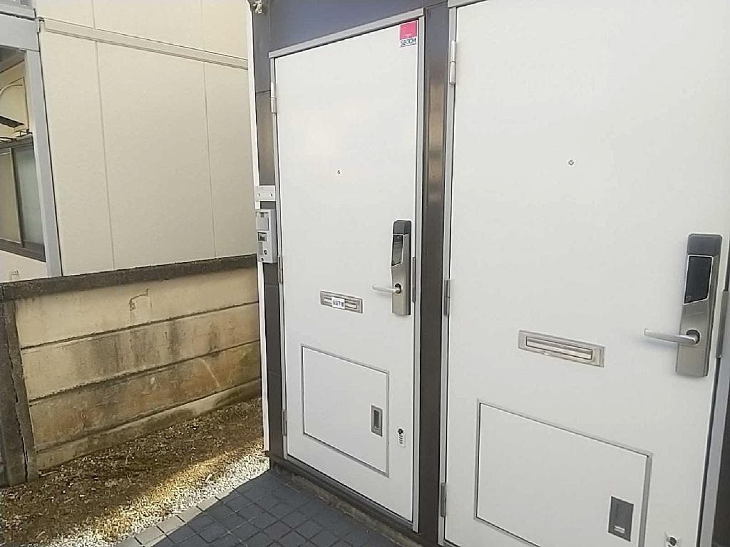 Room image 11