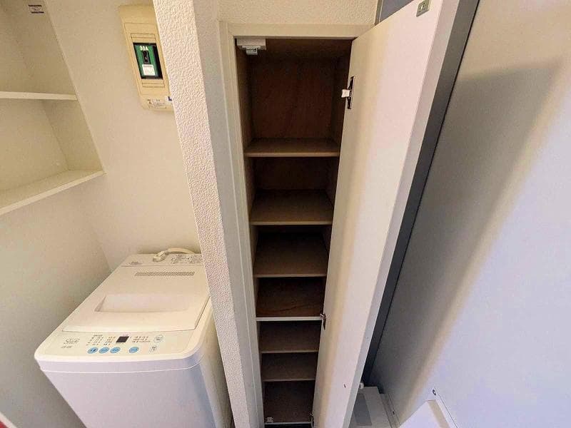 Room image 13